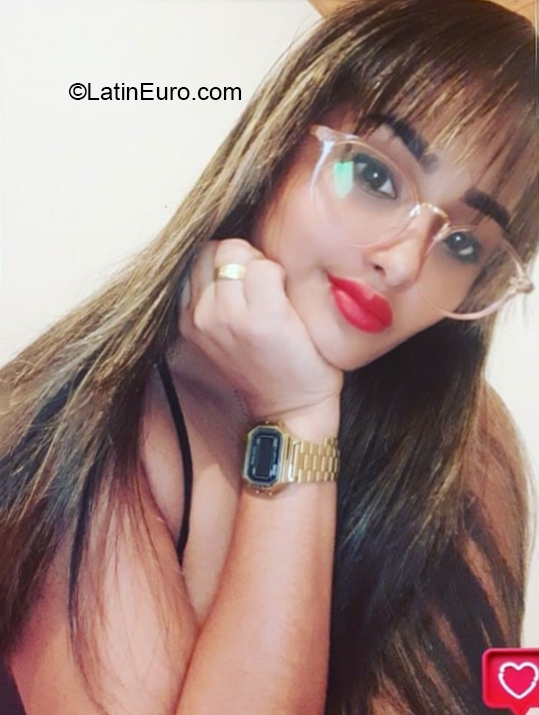 Date this sensual Colombia girl Aura from Caucasia CO27711