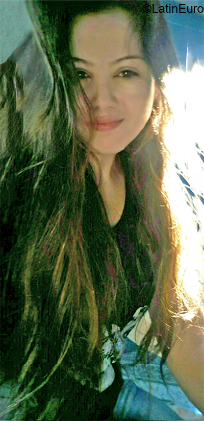 Date this fun Argentina girl Carolina from Las Brenas AR444
