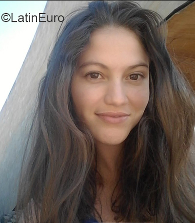 Date this foxy Colombia girl Kari from Cucuta CO27928