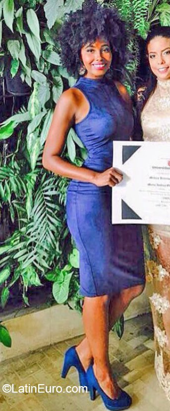 Date this fun Colombia girl Angelica from Cali CO27949