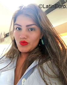Date this happy Colombia girl Lorena from Bogota CO27999