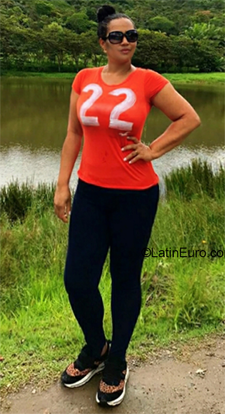 Date this tall Brazil girl Miriam from Sao Paulo BR11195