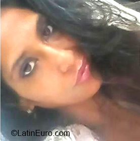 Date this georgeous Venezuela girl Jenni from Valencia VE3353