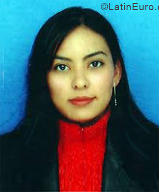 Date this happy Colombia girl Pamela from Cali CO29912