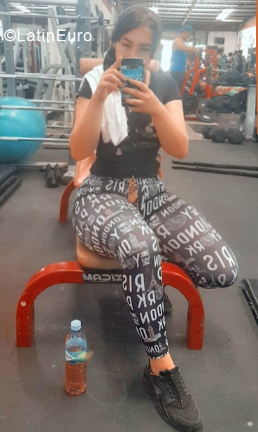 Date this sensual Nicaragua girl Isamar from Nicaragua NI249