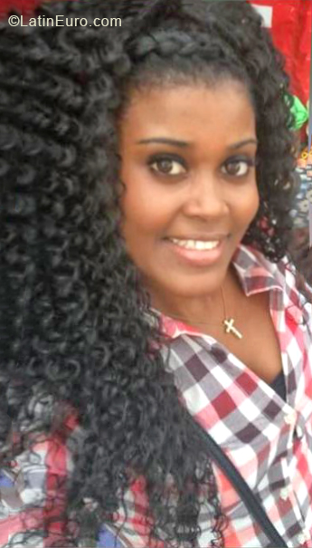 Date this hot Dominican Republic girl Yessica Ramrez from Santo Domingo DO38551