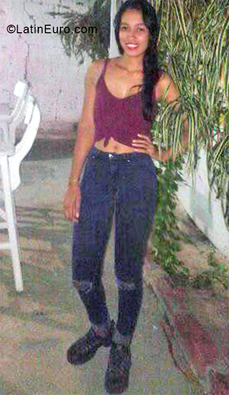 Date this exotic Colombia girl Maria from Medellin CO28242