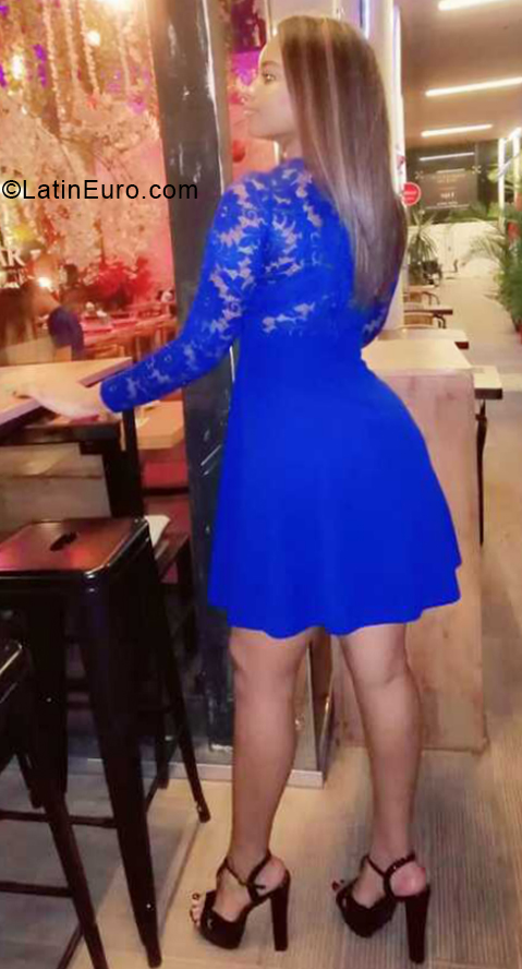 Date this young Panama girl Alexandra from Panama City PA1212