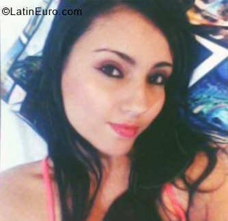 Date this delightful Colombia girl Rosi from Pereira CO28309