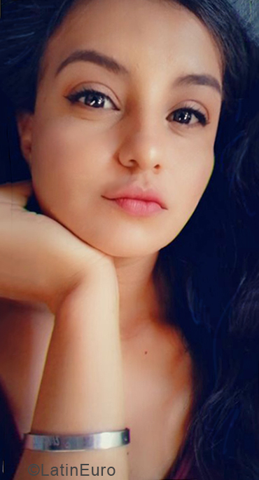 Date this exotic Mexico girl Stephanie from Puerto Vallarta MX2017