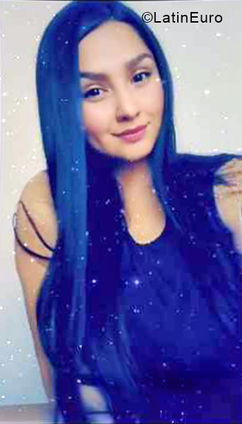 Date this delightful Colombia girl Julie from Bogota CO28416