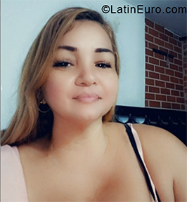 Date this funny Colombia girl Maryoris from Barranquilla CO29229