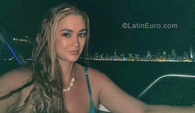 Date this charming Colombia girl Mar from Medellin CO28550