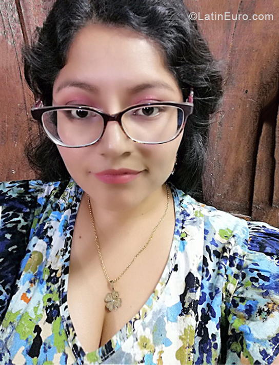 Date this fun Peru girl Karen from Lima PE1663