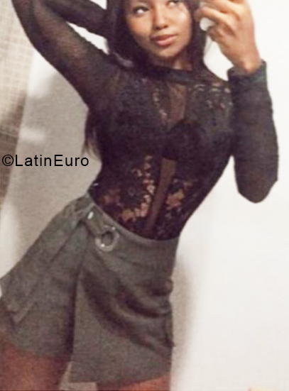 Date this exotic Colombia girl Lia from Cali CO28564