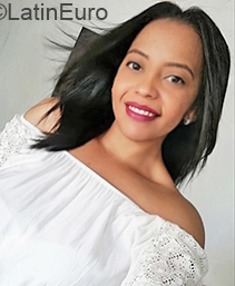 Date this tall Colombia girl Ana from Barranquilla CO28574
