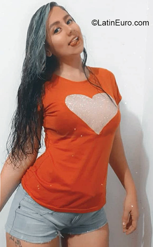 Date this georgeous Colombia girl Nata from Valledupar CO28591