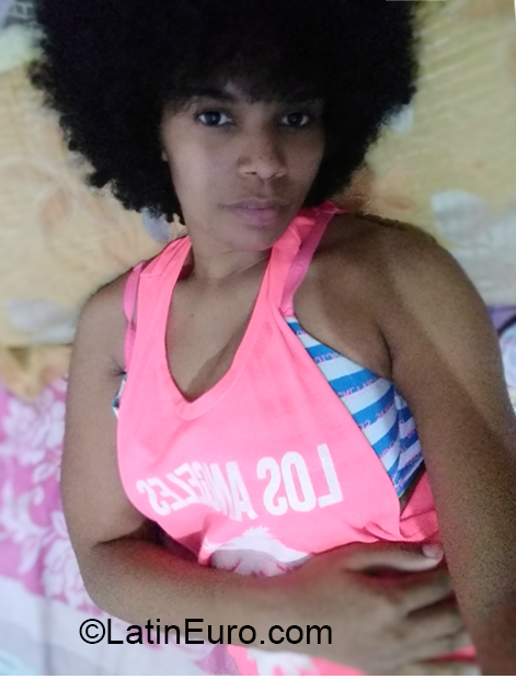 Date this pretty Dominican Republic girl Dorisa Mery from Santo Domingo DO38781