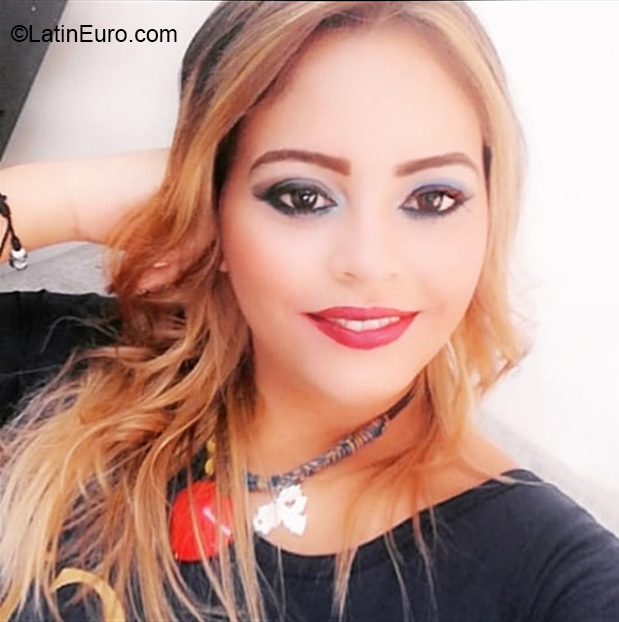 Date this exotic Venezuela girl Maria from Valencia VE3494