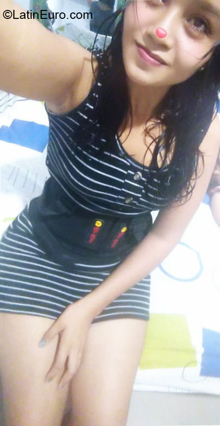 Date this hard body Peru girl Juliana from Pucallpa PE1668