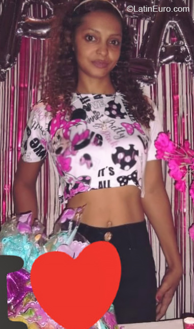 Date this sensual Colombia girl Sirlas from Riohacha CO28612
