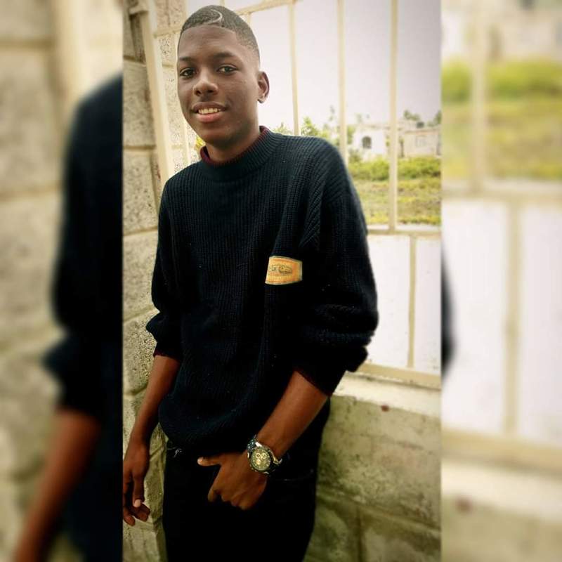 Date this tall Dominican Republic man Ezequiel Anthon from Santo Domingo DO38803