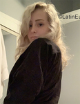 voluptuous Venezuela girl Alexa from Caracas VE3510