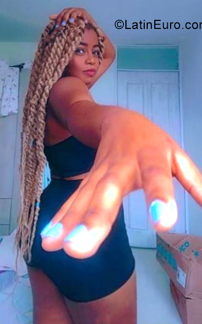 Date this exotic Colombia girl Darl from Cali CO28688