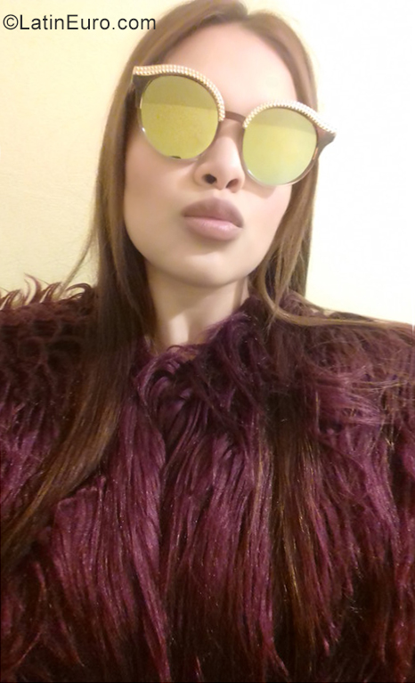 Date this tall Mexico girl Nicole from Mexico City MX2109