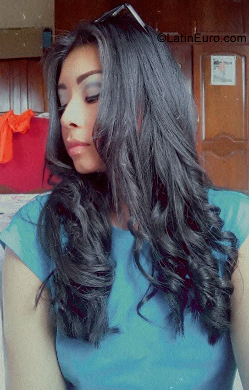 Date this happy Bolivia girl Daianara from Cochabamba BO87