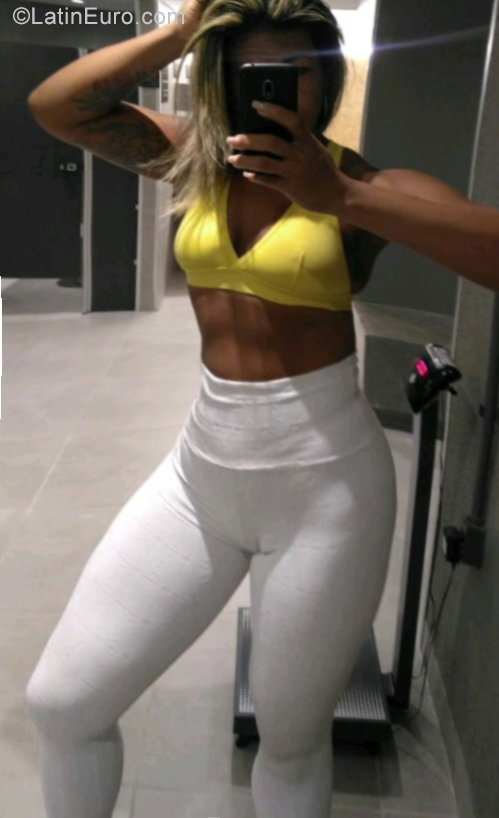 Date this cute Brazil girl Juliana from Salvador BR12414