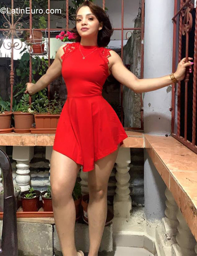 Date this stunning Dominican Republic girl Anael samantha from santiago DO38925