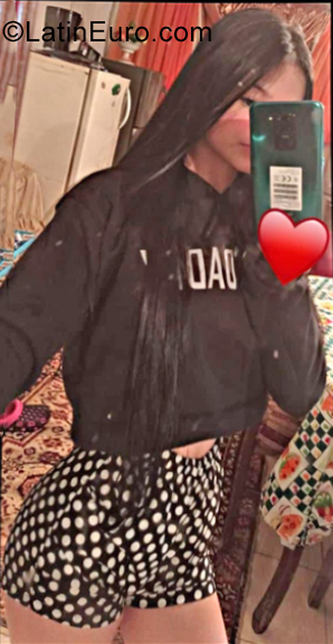 Date this foxy Venezuela girl Jenifer from Bolivar VE3671