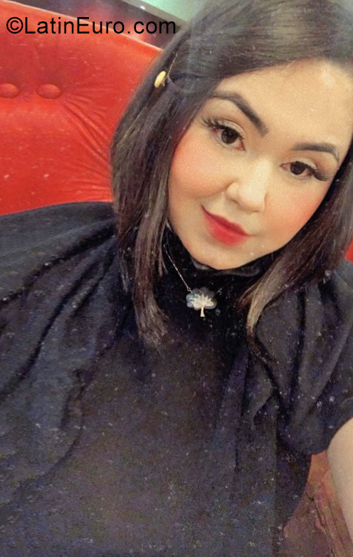 Date this hot Brazil girl Ana from Goiania BR11306