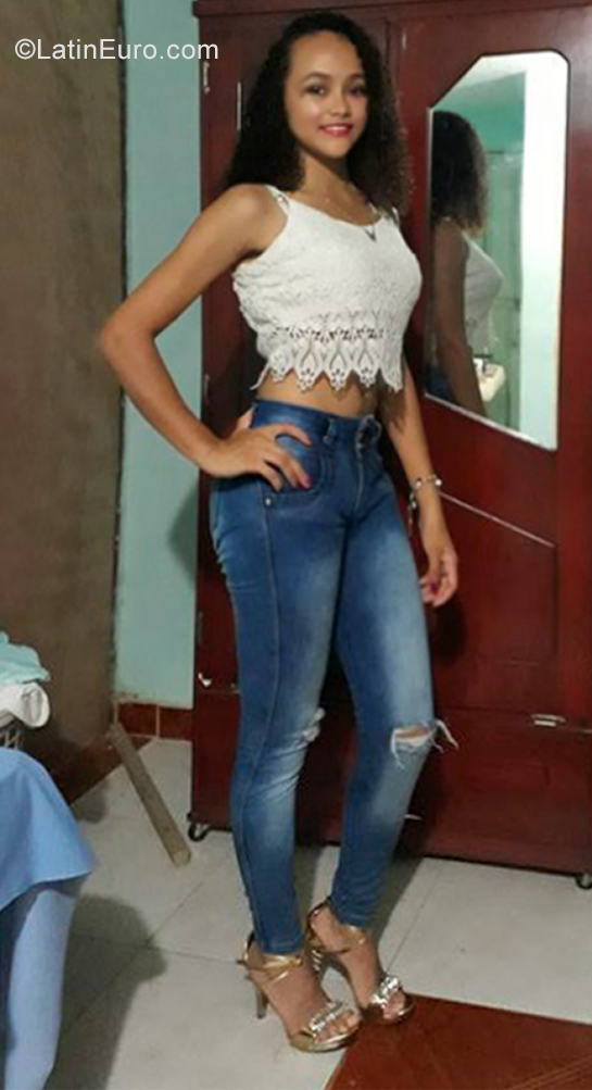 Date this cute Colombia girl SOPFIA from Bogota CO29216