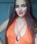 good-looking Cuba girl Lady Pinar from Pinar Del Rio CU750