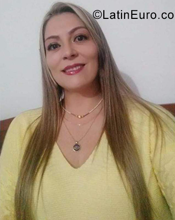 Date this georgeous Colombia girl Monik from Medellin CO29327