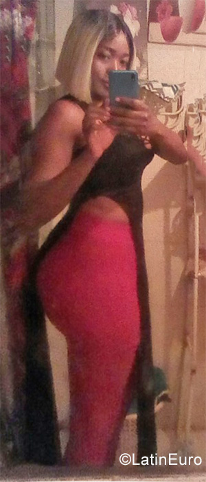 Date this beautiful Jamaica girl Sue from Kingston JM2686