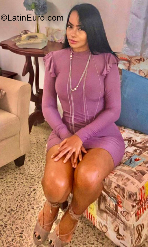 Date this pretty Dominican Republic girl Elisabel from Puerto Plata DO40521