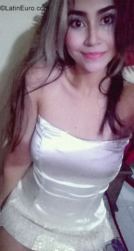 Date this sensual Colombia girl Paola from Ibague CO29459