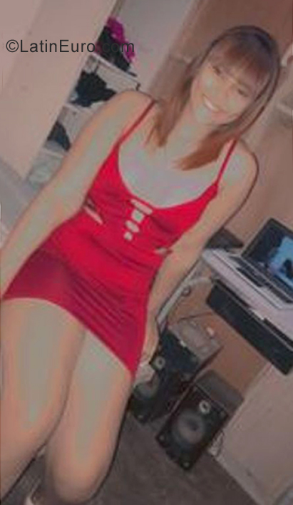 Date this lovely Dominican Republic girl Celanny vasque from Santo Domingo DO39371