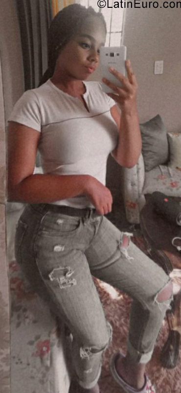 Date this passionate Dominican Republic girl Francisca from Santo Domingo DO39410