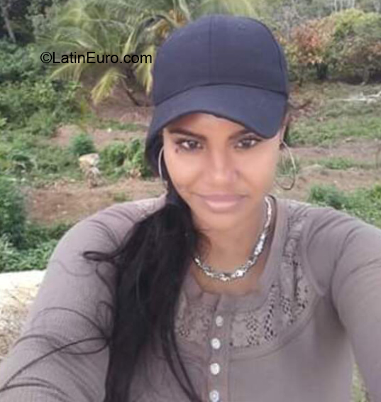 Date this georgeous Dominican Republic girl Maria esther from Santo Domingo DO39450