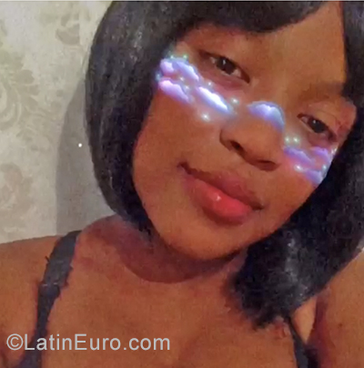Date this sultry Dominican Republic girl Nicol from Santo Domingo DO39535