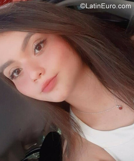 Date this happy Mexico girl Jazmin from Mexico City MX2310