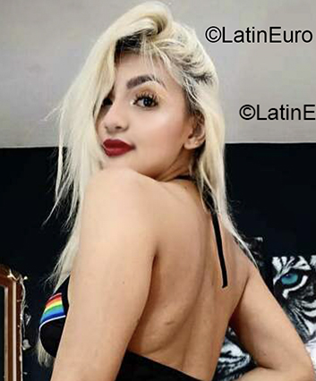 Date this charming Colombia girl Mariam from Medellin CO29842