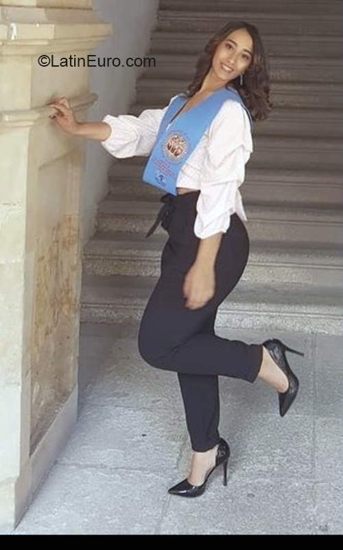 Date this sultry Dominican Republic girl Jenny from La Vega DO39669