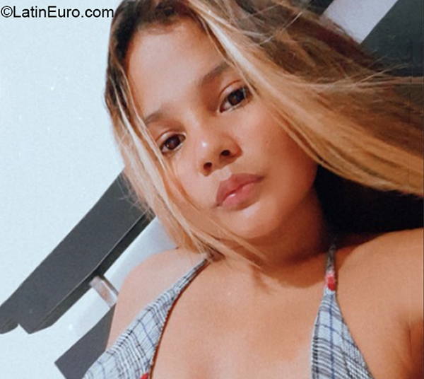 Date this cute Colombia girl Brenda from Cartagena CO29985