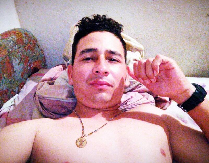 Date this funny Venezuela man Robinson from Sucre VE3901