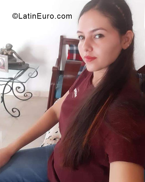 Date this fun Colombia girl Keyssy from Bogota CO30192